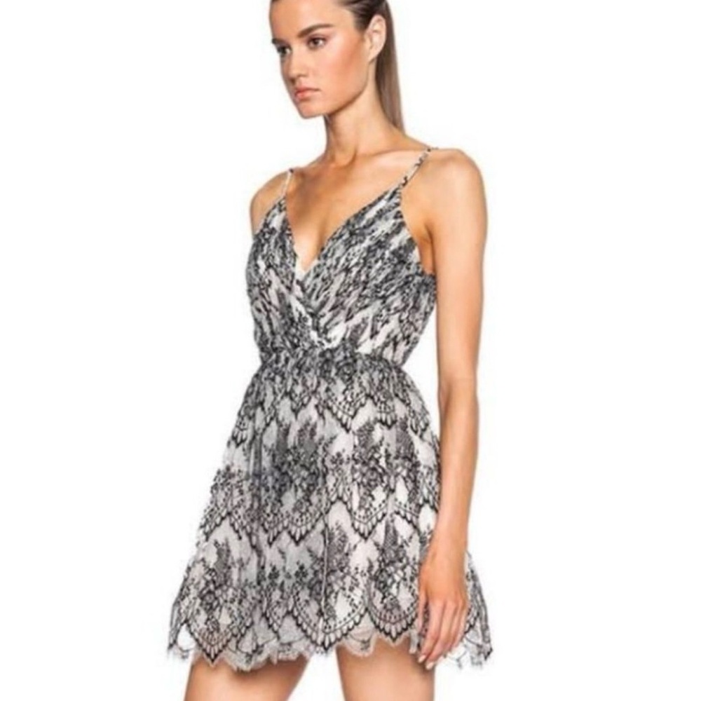NWT Alice + Olivia Lace Clara Flare Dress Black and Ivory - Picture 6 of 16